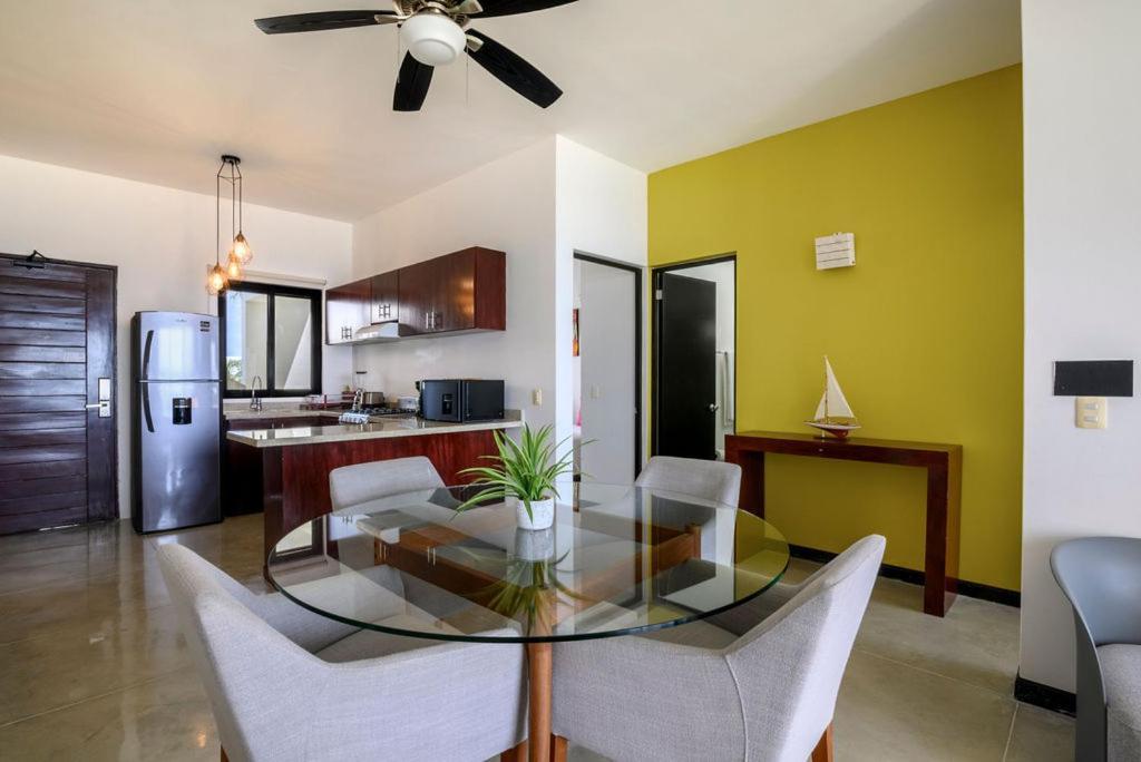 פוארטו מורלוס Vela'S Condos Ocean Front מראה חיצוני תמונה