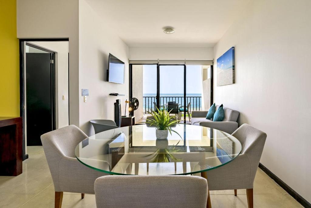 פוארטו מורלוס Vela'S Condos Ocean Front מראה חיצוני תמונה